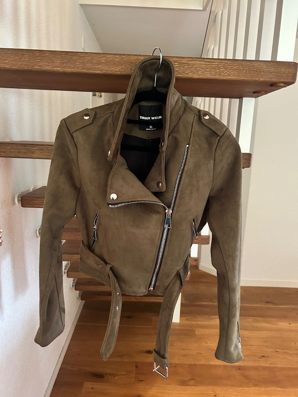 Giacche: Kurze Jacke – Nuovo (secondo la descrizione) da Bad Ragaz venduto da ocl_2fyc 1