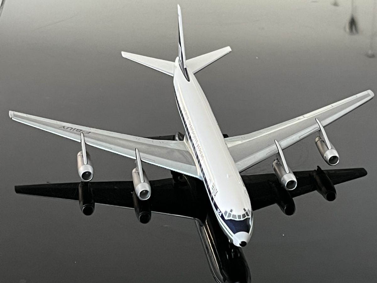 McDonnell Douglas Modellbausätze & Standmodelle: DC-8-32 UTA, Aero Classics 1:200 – Neu (gemäss Beschreibung) aus Rombach von wal_xxr7 2