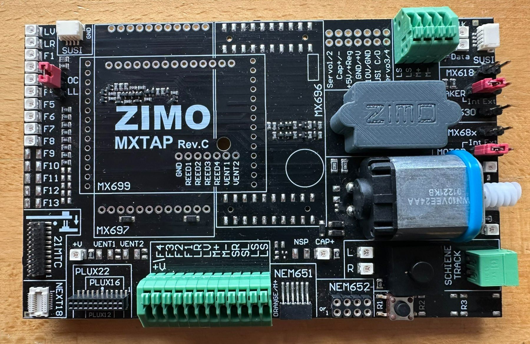 Zimo Trains électriques: Zimo MXTAP Rev. C Decoder Test und Programmierer – Neuf (Voir description) à Zürich par ch-hamster