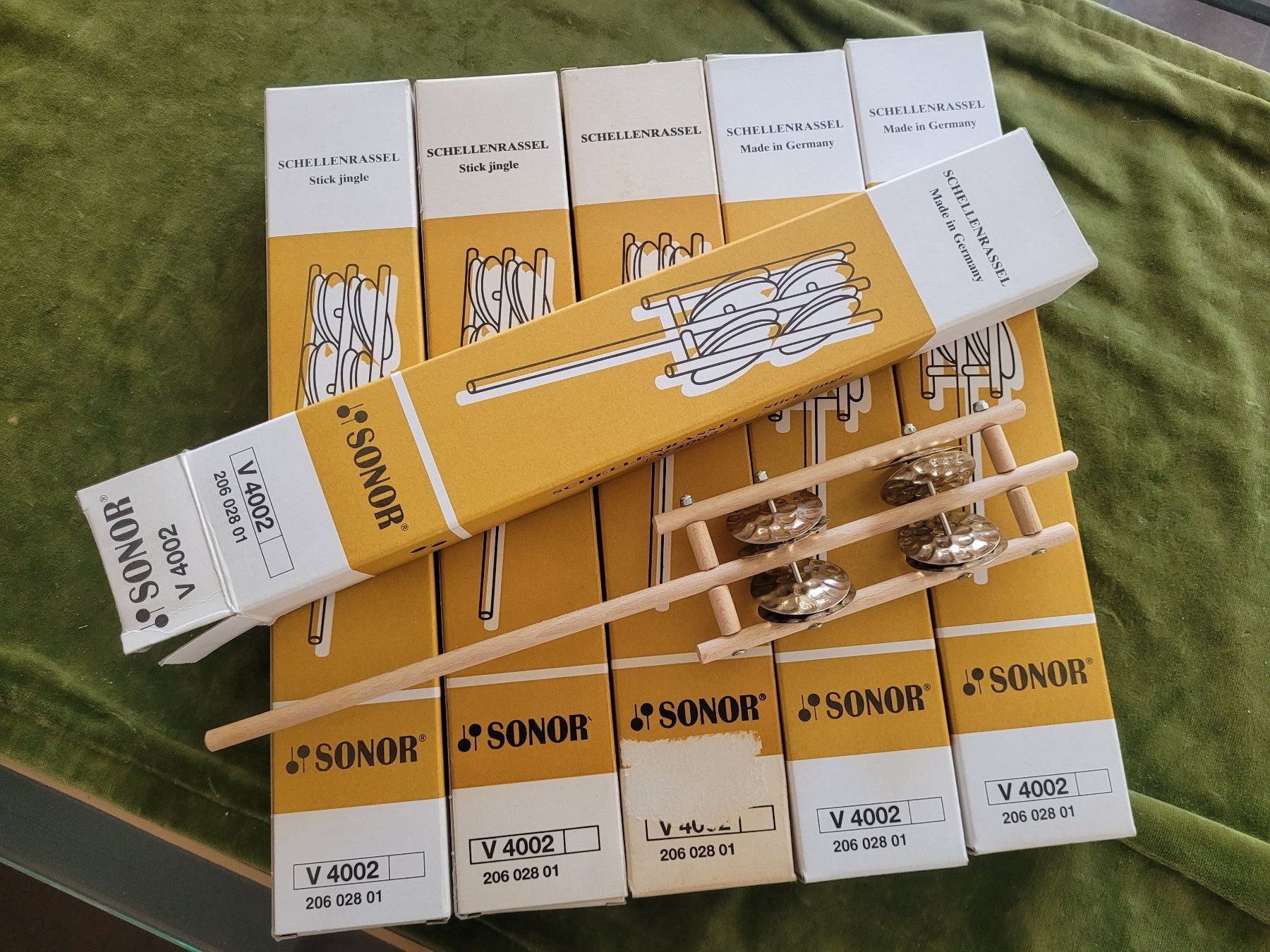 Sonor Strumenti musicali: 6 Stück SONOR Schellenrassel V4002 – Nuovo (secondo la descrizione) da Thun venduto da Barbara082