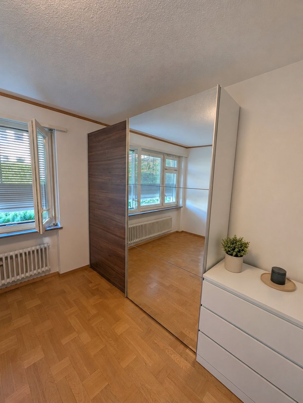 Armadi: Micasa Schrank – Usato da Ruswil venduto da emu1