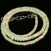 38 Cts Natural Ethiopian OPAL Collier  VP 120,-