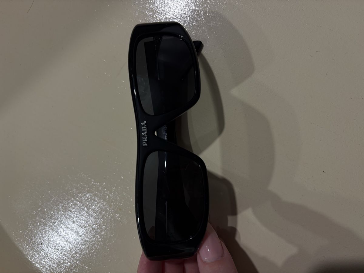 Prada Occhiali & Lenti: Prada Sunglasses – Nuovo (secondo la descrizione) da Bern venduto da Ivvy 1