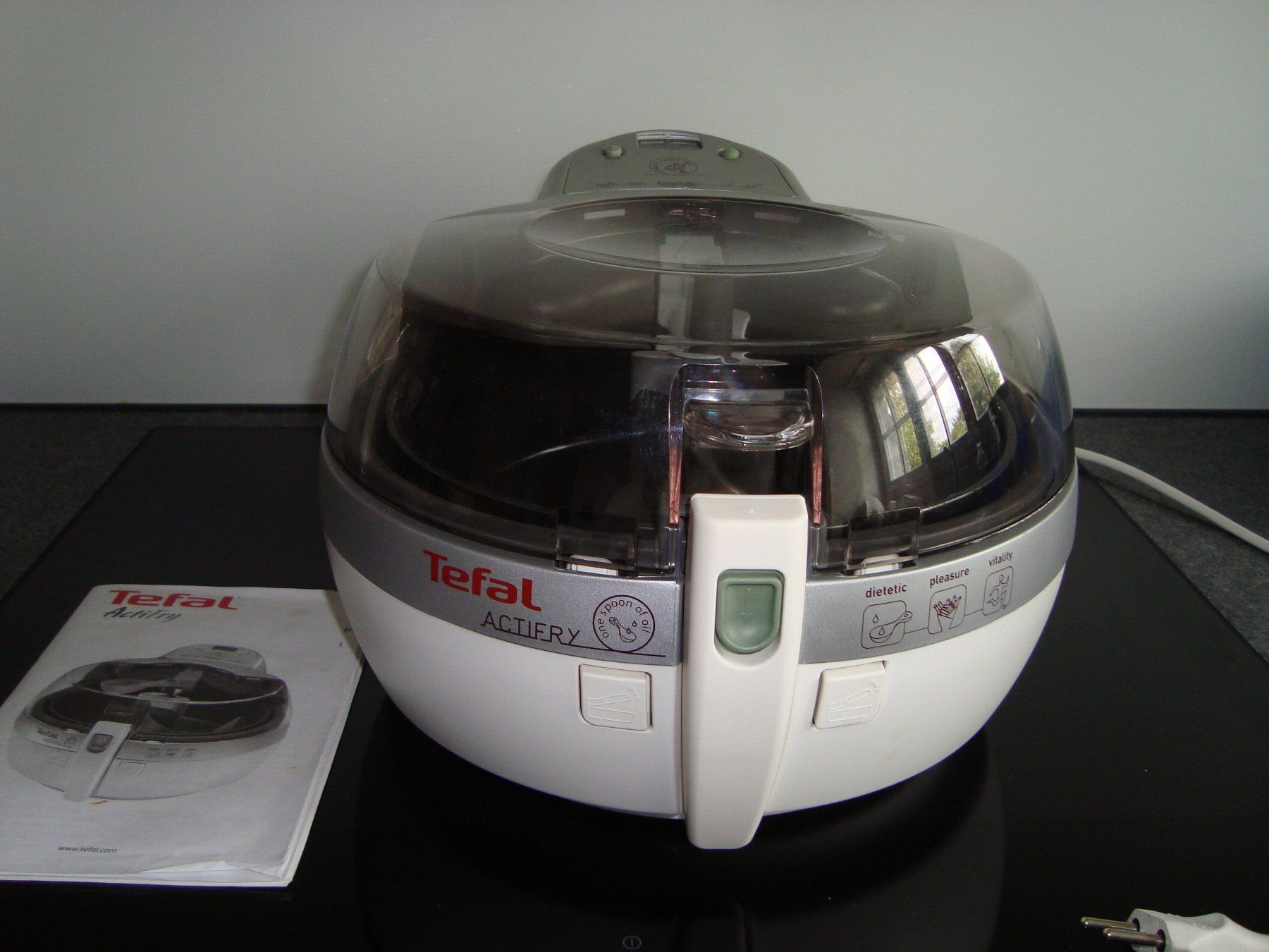 Tefal Elettrodomestici da cucina: Tefal Actifry Heissluft Fritteuse – Usato da Ehrendingen venduto da Sevilla8