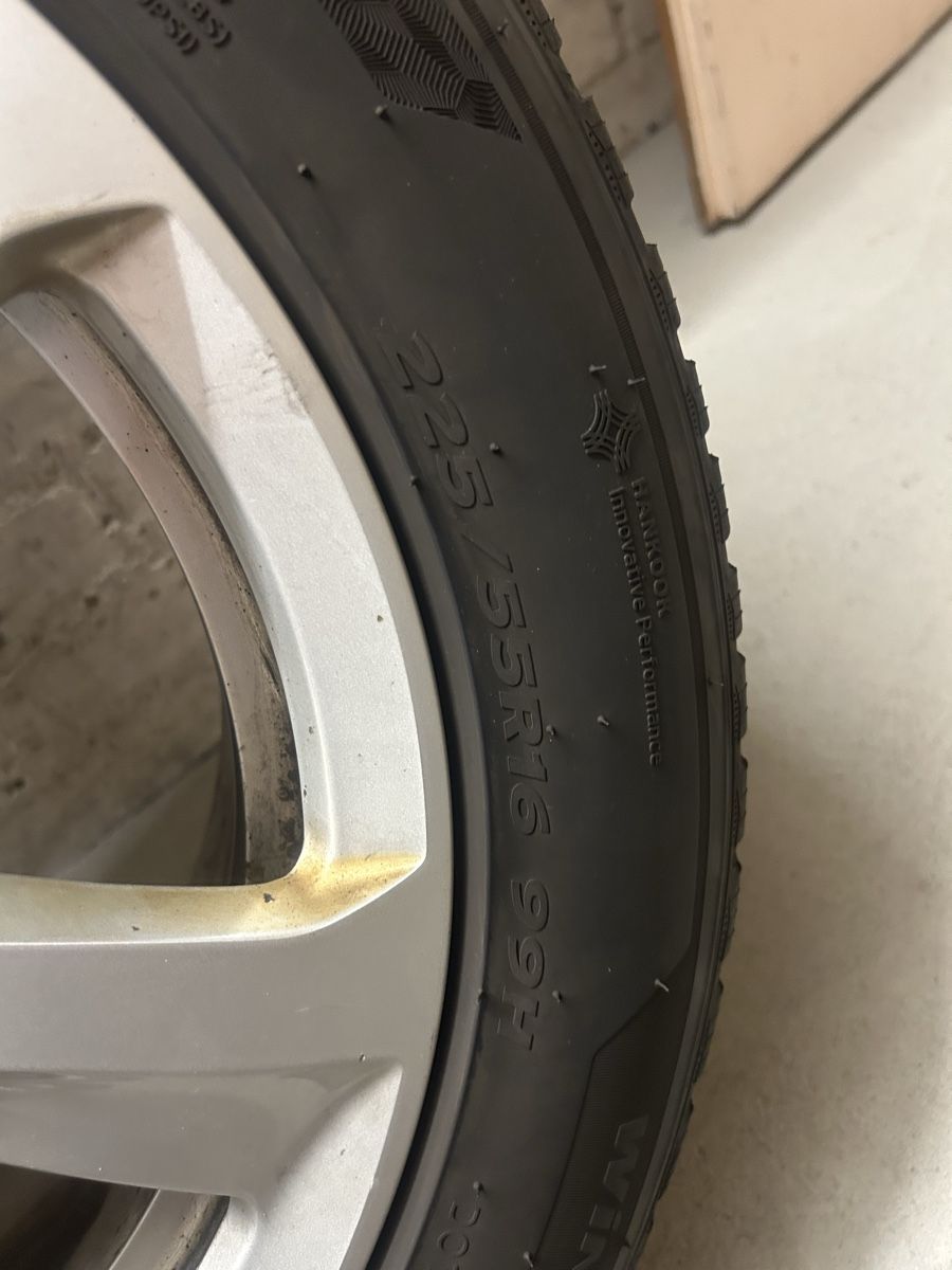 Cerchioni: Audi Pneu und Felgen 225/55 R16 – Usato da Winterthur venduto da hal_ny5c 3
