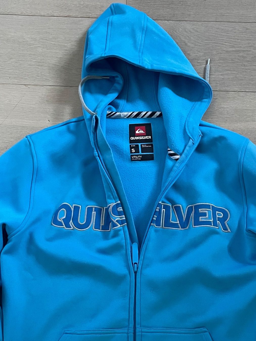Quiksilver Maglioni & Felpe: Quiksilver Quiktech Kapuzenpullover Grösse S-Blau/Top – Nuovo (secondo la descrizione) da Volketswil venduto da rubin74 3