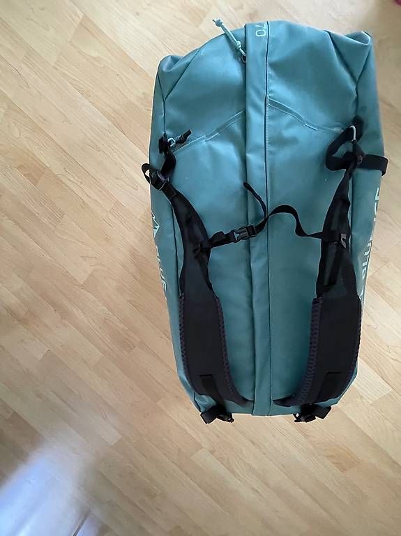 Zaini: Strapazierfähige Rucksacktasche  – Usato da Glarus venduto da ChristinaA03 1