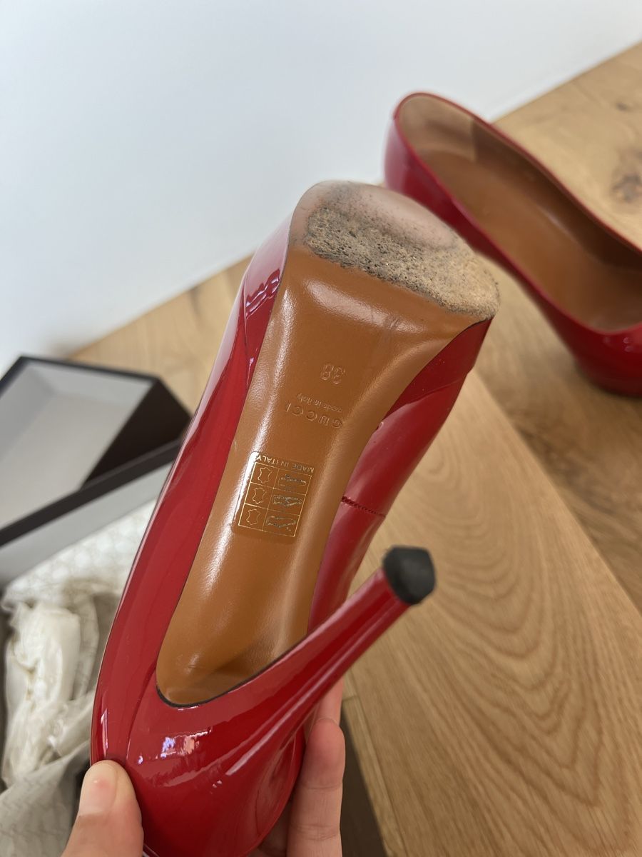 Gucci Damenschuhe: Escarpins Gucci vernis rouge T 38 – Gebraucht aus Lutry von roxypoxy 2