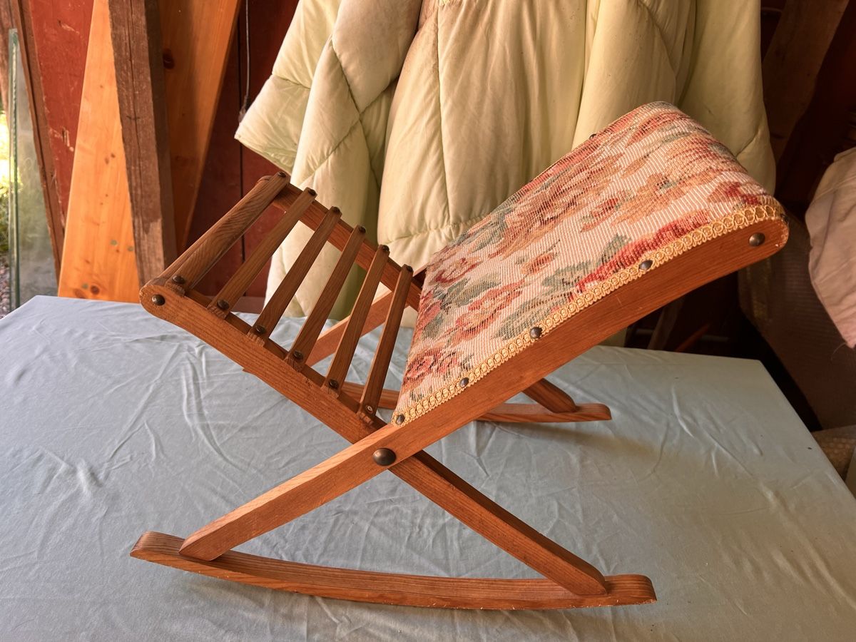 Sgabelli: Antiker Hocker  (183) – Usato da Glattfelden venduto da maa_qcj8