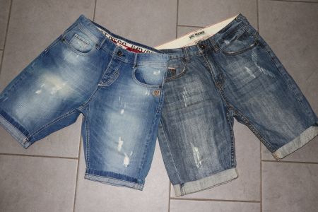 2 Herrenshorts Gr.30 (S-M)  wie neu