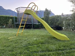 Wasserrutschbahn /Kletterrutschbahn