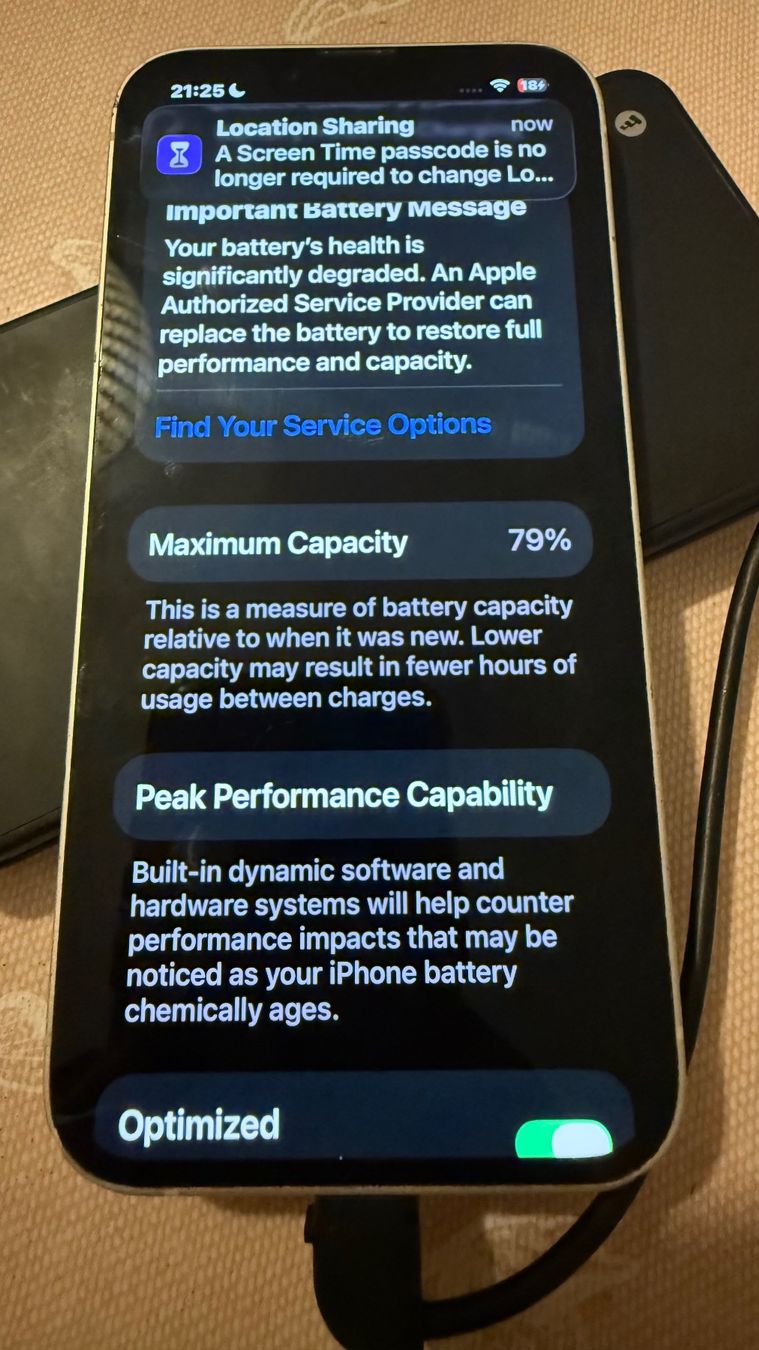 Apple Telefoni cellulari / Smartphones: iPhone 13 -- 128gb -- 79% -- working – Usato da Le Vaud venduto da bob_dung 1