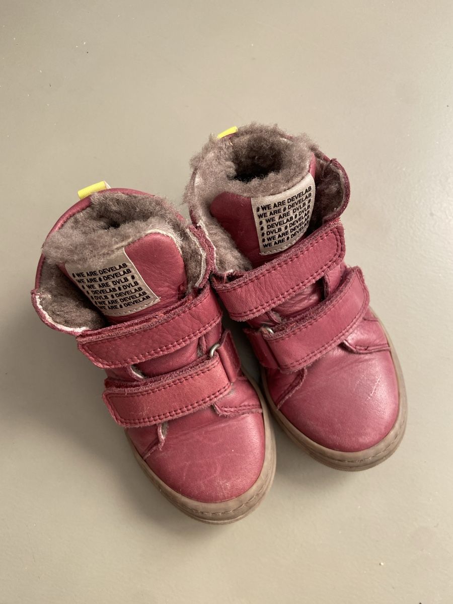 Chaussures garçon: Kinder Winterschuhe Develab Grösse 25 – D'occasion à Luzern par myn_2rrg