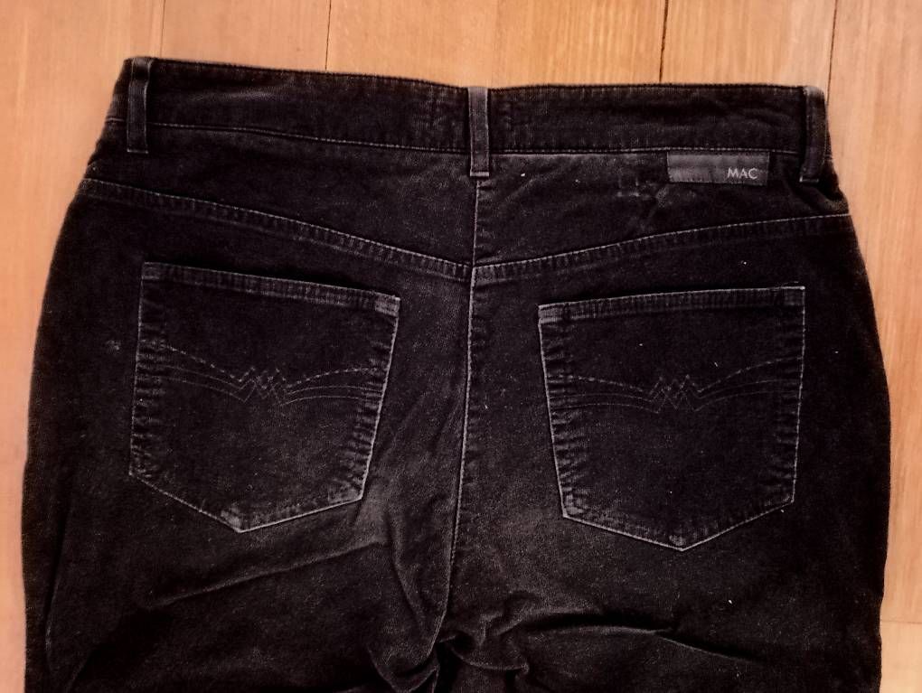 Pantaloni: MAC Cordhose braun Grösse 42/34 – Usato da Waldenburg venduto da DorineS 1