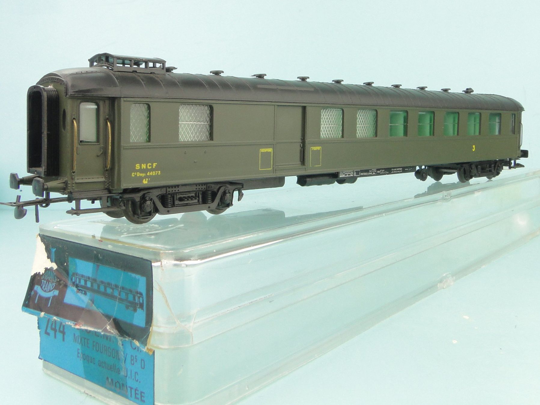 Modellini di ferrovie: France Trains H0 244 Mixte Fourgon – Usato da Bülach venduto da cann11