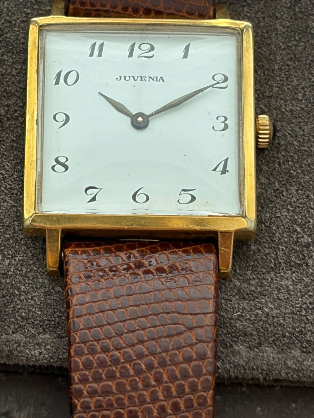 Juvenia Orologi: Vintage Juvenia Handaufzug – Usato da Zürich venduto da Airflow22 3