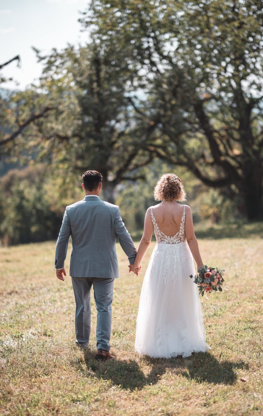 Kleider: Secondhand Brautkleid von Demetrios, Grösse 38 – Gebraucht aus Brunnen von Herzig-Brautmode 5