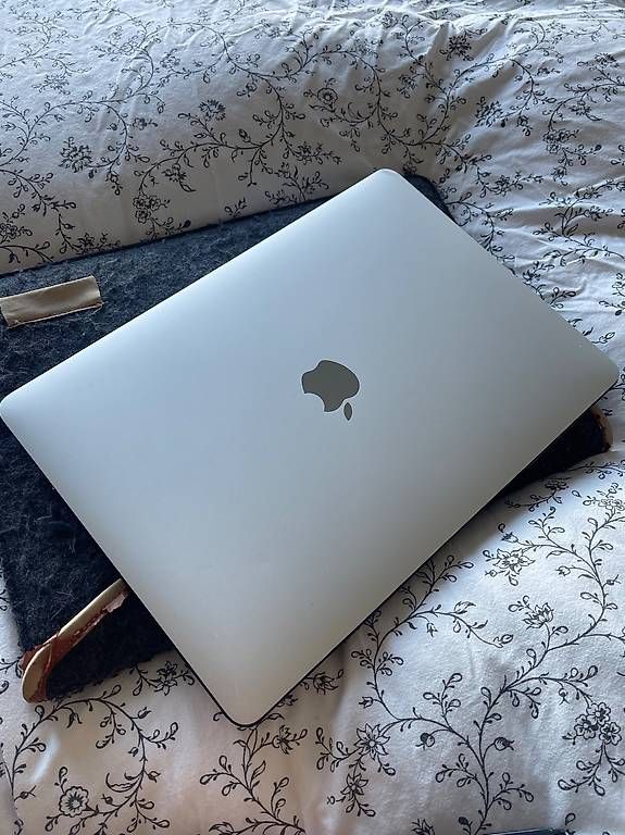 Notebook: MacBook Pro 13 Zoll 128GB – Usato da Ostermundigen venduto da eli_ndj2 2