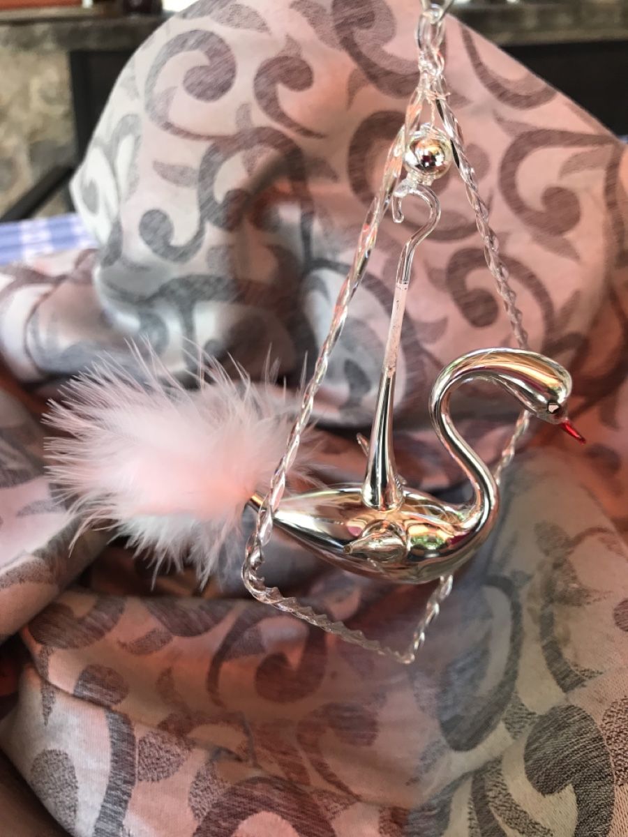 Alle Dekorationen: Silberner Schwan Christbaumschmuck – Neu und originalverpackt aus Alpnach Dorf von marvo 1