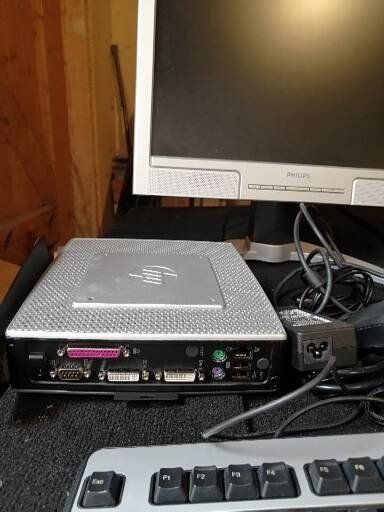 Hewlett Packard PC: mini pc hp serr-paralell m.win xp/win 7 – Usato da wila venduto da audi48 3