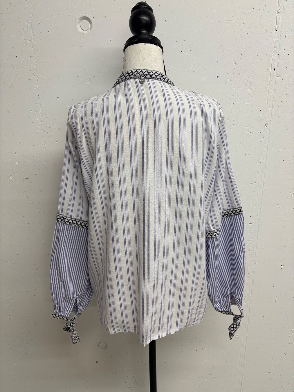 Rich & Royal Camicette: Rich&Royal Bluse gestreift mit Stickerei Boho blau Gr. 34 – Nuovo (secondo la descrizione) da Regensdorf venduto da secondchancefashion 2