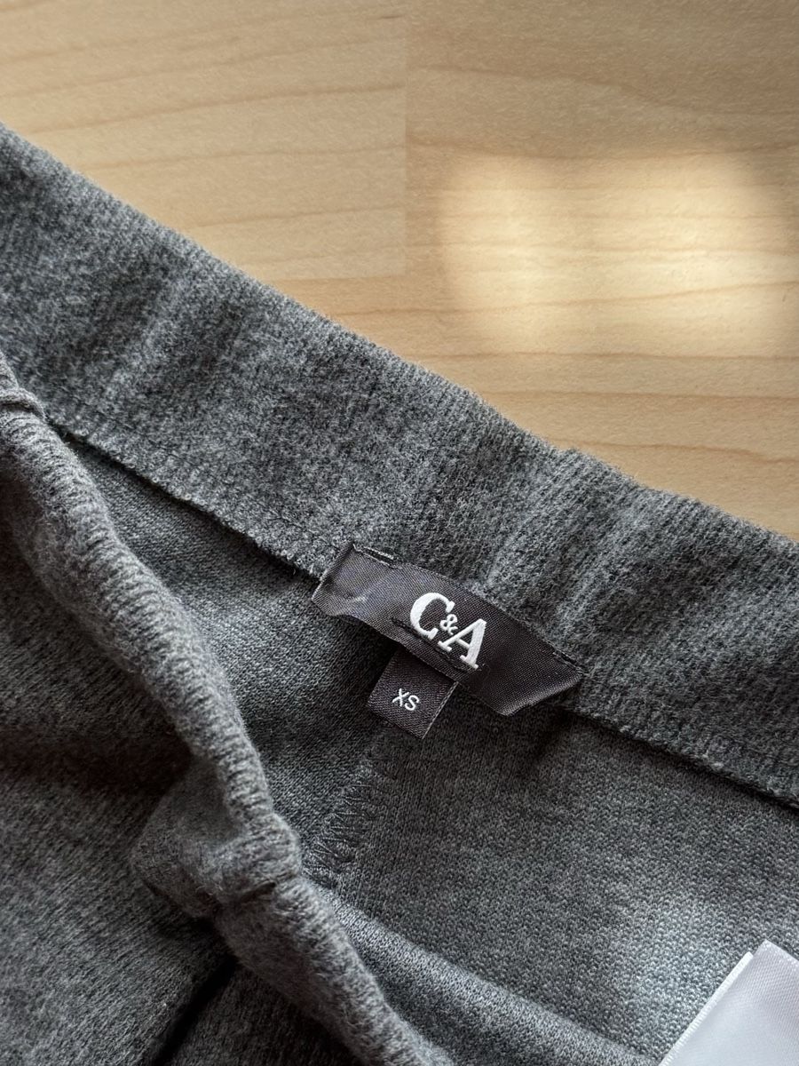 C&A Hosen: C&A Hose grau, Grösse XS – Neu (gemäss Beschreibung) aus Tuggen von jess_gls06 1