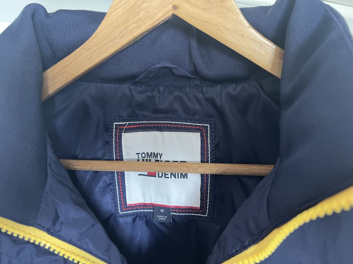 Tommy Hilfiger Giacche: Regenjacke Tommy Hilfiger – Usato da Remetschwil venduto da maxi1995