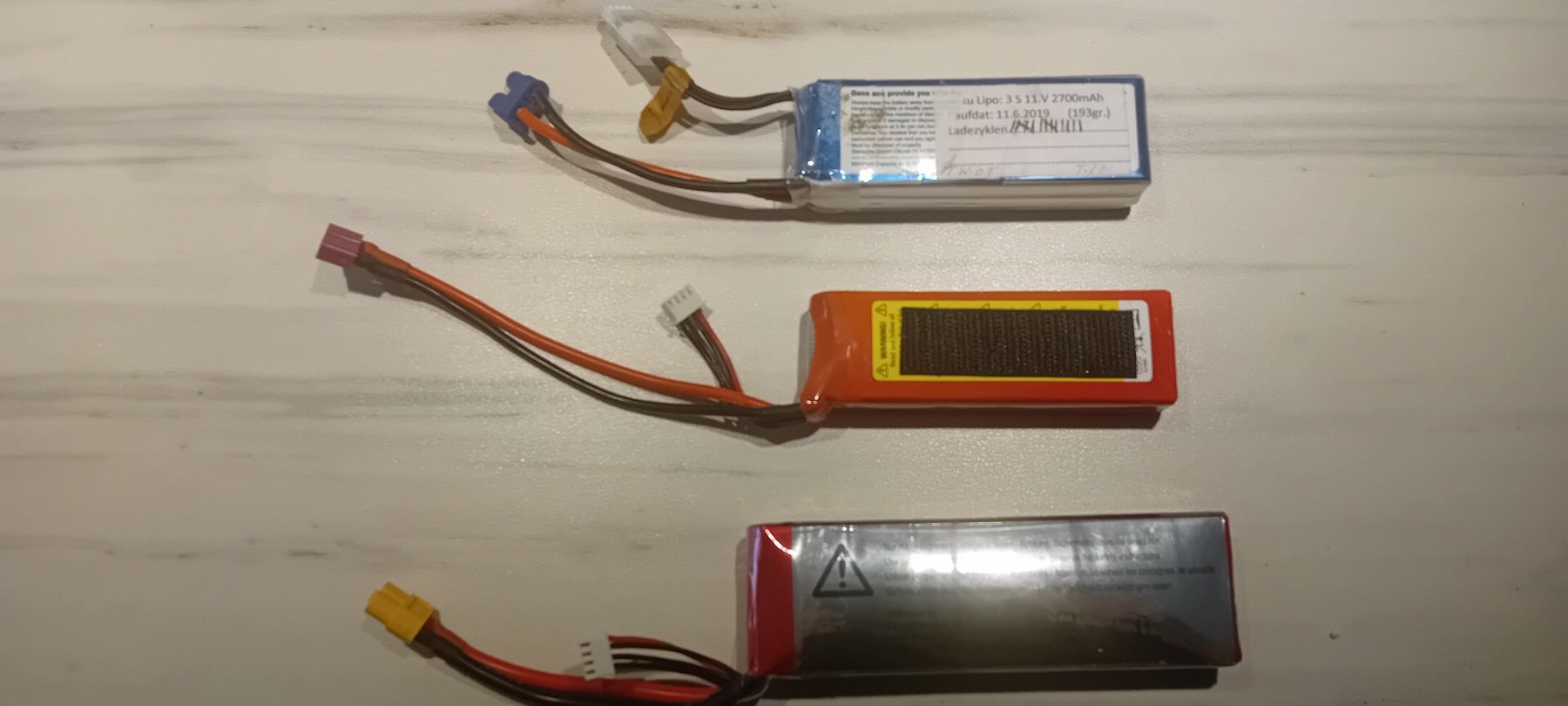 Akkus, Ladegeräte & Netzgeräte: 3 LiPo Akkus – Gebraucht aus Hombrechtikon von kialani 1