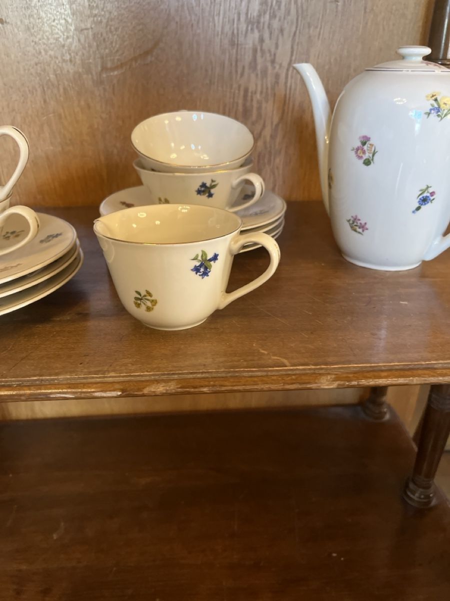 Set di piatti: Langenthaler Porzelan set 1950 – Usato da Zwillikon venduto da kim_fh98 3