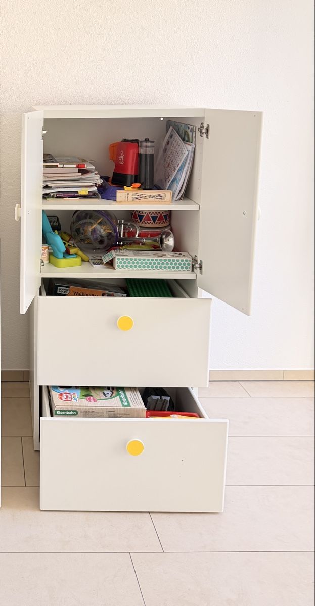 Ikea Armadi: Ikea Kinder Schrank (ohne Inhalt) – Usato da Baar venduto da LIWW 3