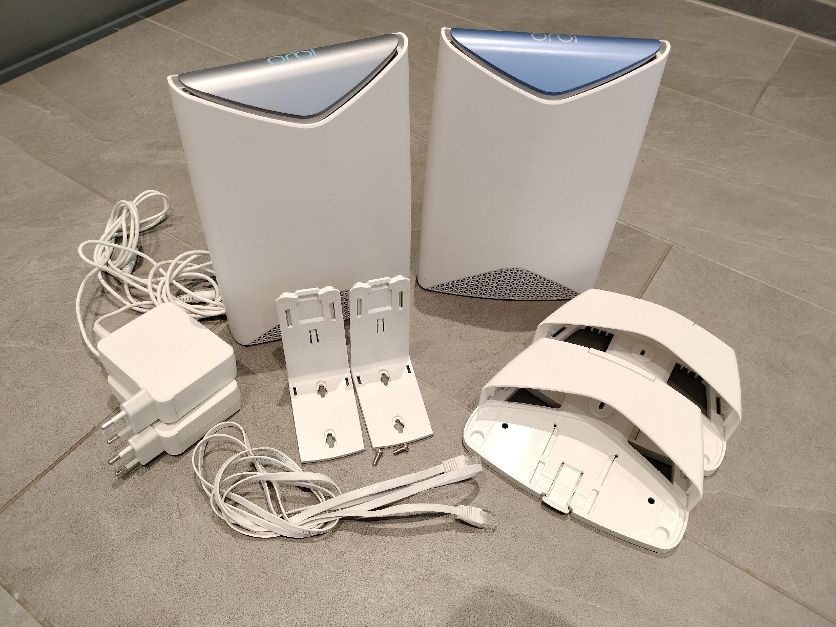 Netgear Modem & Router: NETGEAR Orbi Pro SRK60 (Router+Satellit) – Usato da Neftenbach venduto da TheKringel