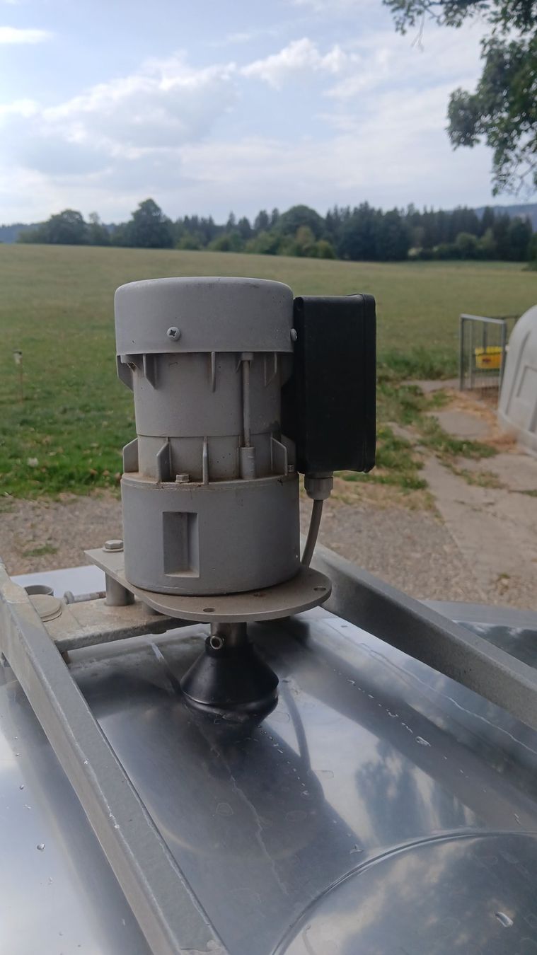 Tecnica di mungitura: Tank à lait – Usato da La Ferrière venduto da Avecent 9