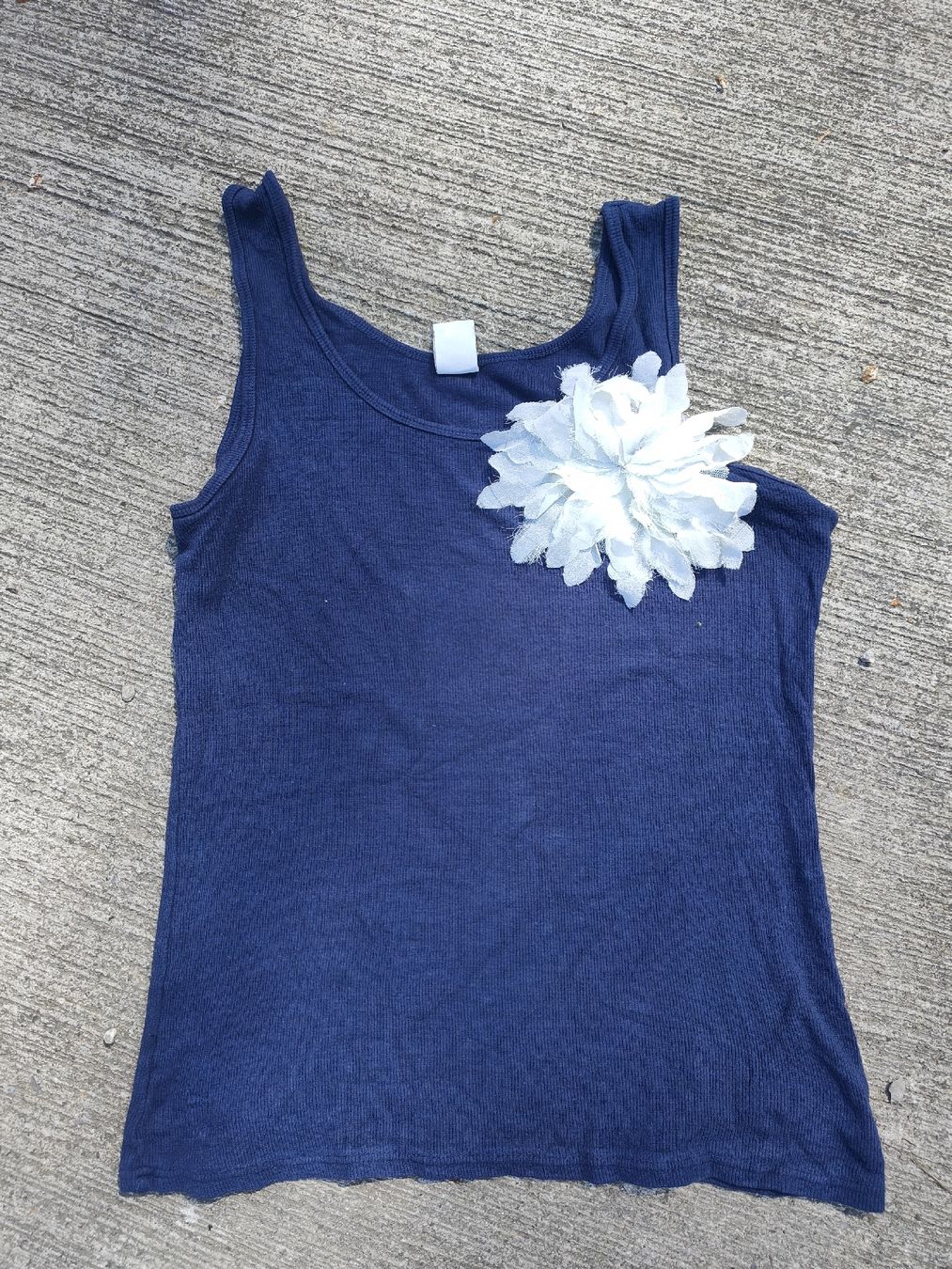 T-shirt: Damen Top Grösse M mit schöner Blume – Usato da Horgen venduto da Lulusa