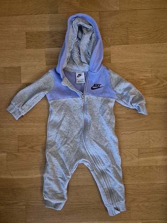 Pigiama & Simili: Nike Strampler Grösse 74/80 – Usato da Zürich venduto da Lotusblume88
