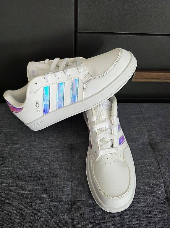 Damenschuhe: Adidas NEU Gr. 40 – Gebraucht aus Siebnen von mar_n7g9