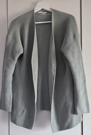 Strickjacke Lindegrün Gr. 42