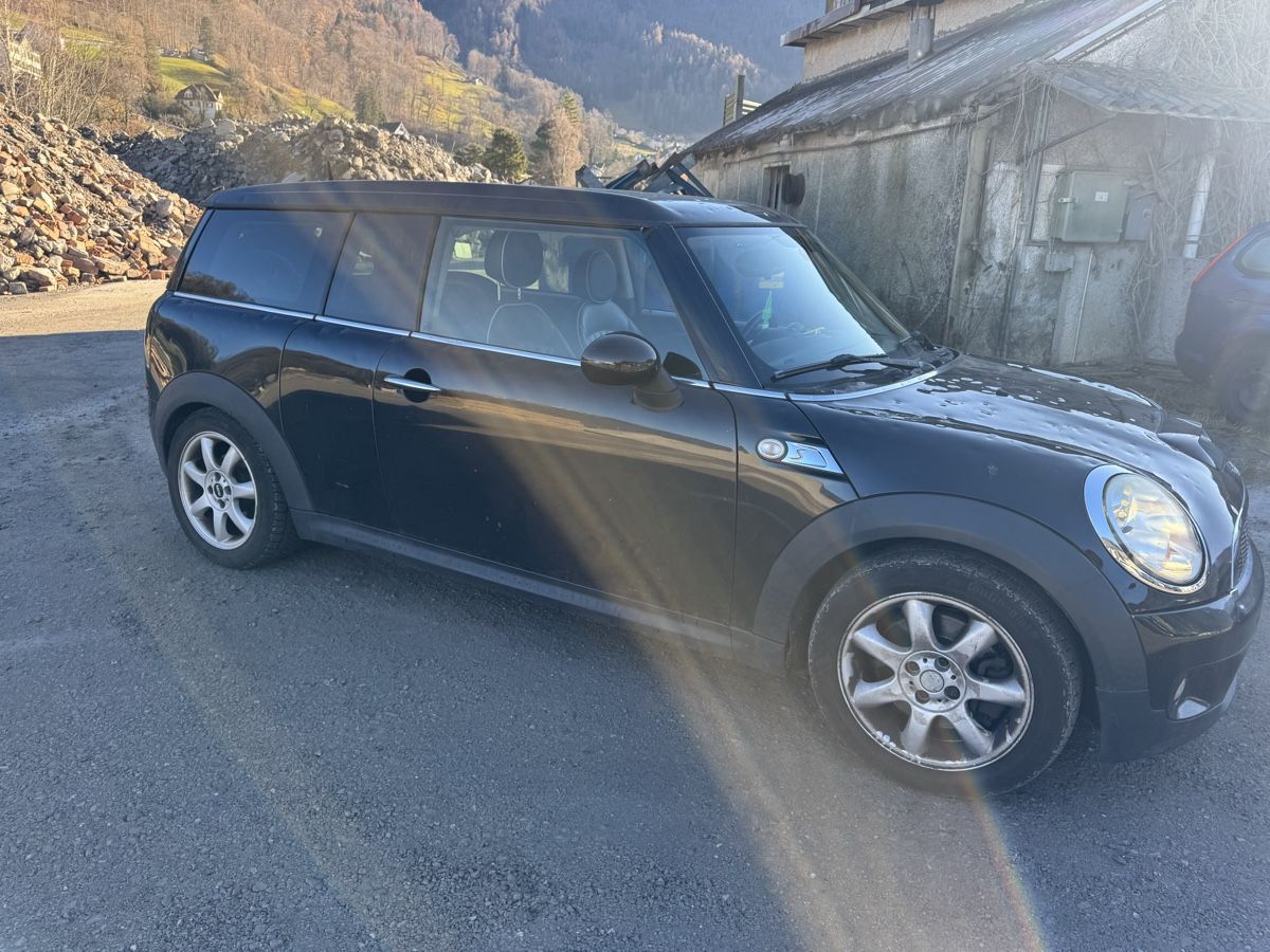 Mini Automobili: Mini Cooper S Clubman Automatic B5a – Usato da Mollis venduto da BSL10 3
