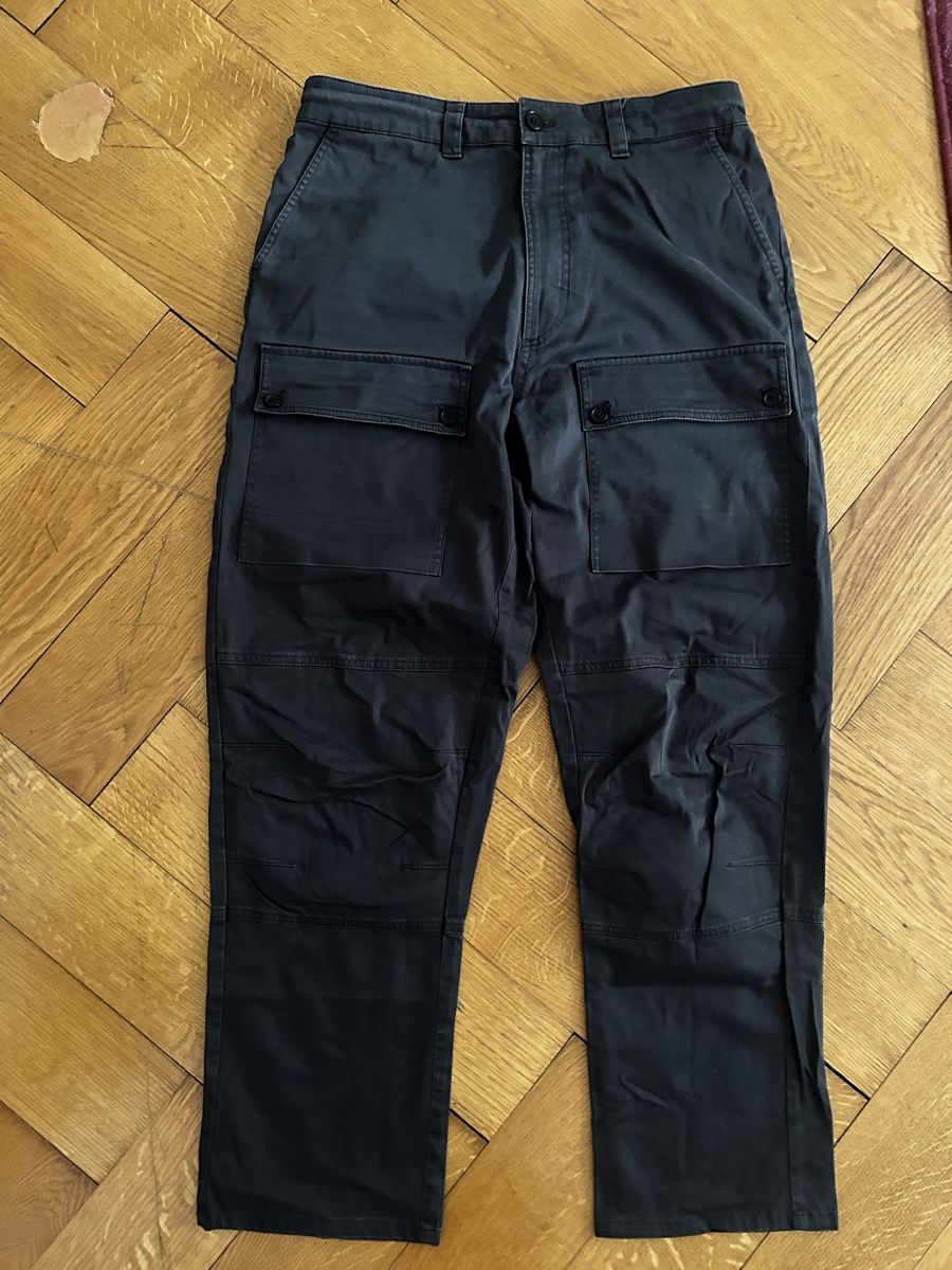 Pantaloni: mfpen cargo hose – Usato da Zürich venduto da ema_li 1