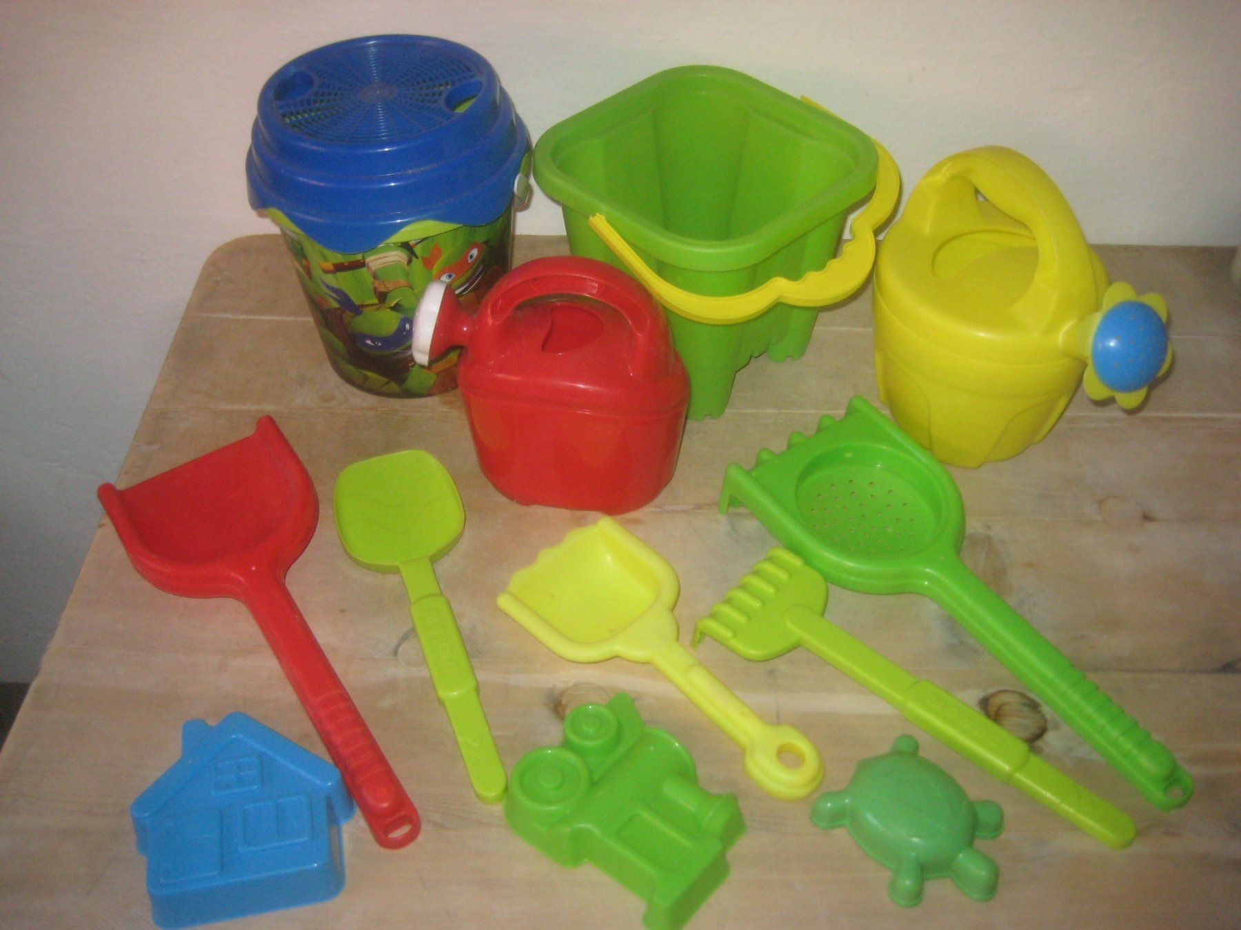 Jouets: KINDER    SANDSPIELZEUG – Neuf (Voir description) à Uster par flocke1 3
