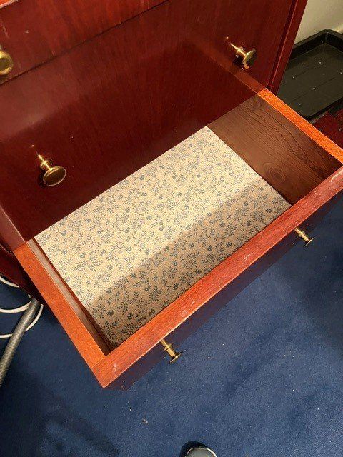 Cassettiere: Scrittoio vintage in legno – Usato da Osogna venduto da dan_8vzm 2