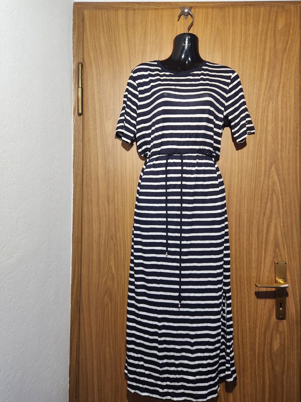 Tommy Hilfiger Kleider: Robe longue rayée Tommy Hilfiger Taille M  – Gebraucht aus Niedergösgen von Eva2410