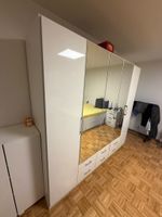 L' armoire