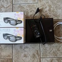 Lecteur DVD 3D avec 2 Lunettes