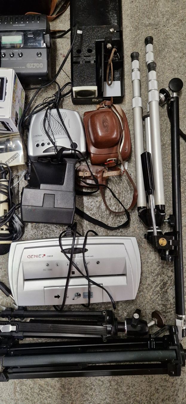 Fotocamera: ELEKTROGERÄTE KONFOLUT – Usato da Bilten venduto da Mic2022 3