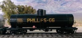 PSPX  20'008 Philips 10'000 gal tank car Red Caboose, Kadee