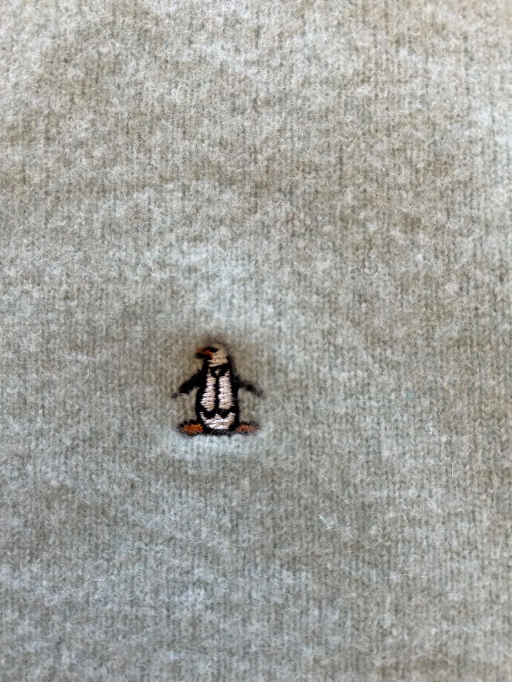 Pullover & Sweatshirts: Penguin Pullover V-Neck Lambswool Blue Medium – Gebraucht aus Zürich von Sophie0569 3