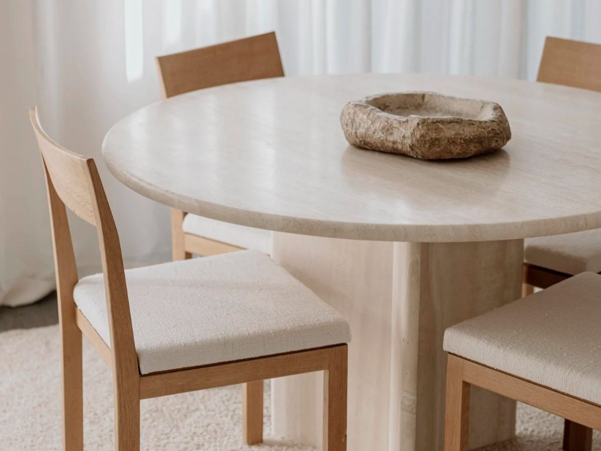 Tavoli: Travertin Esstisch – Usato da Dagmersellen venduto da vvinteriorhome