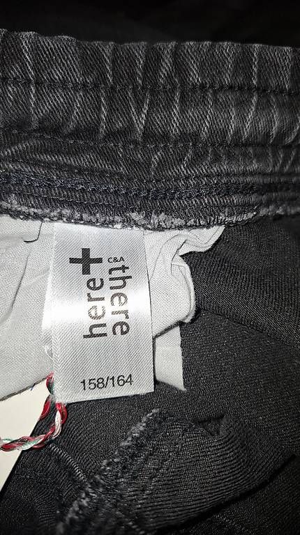 Jeans: Short Jeans – Usato da Essertes venduto da ast_mk5t 1