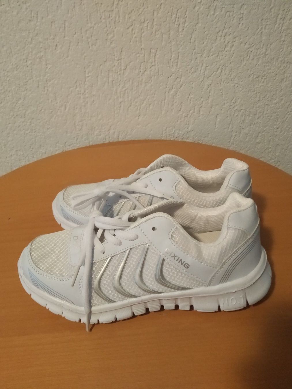Scarpe da donna: Turnschuhe Dixing 37.5 ultraleicht Neu – Nuovo e nell'imballaggio originale da Münchenbuchsee venduto da Cori1968 1