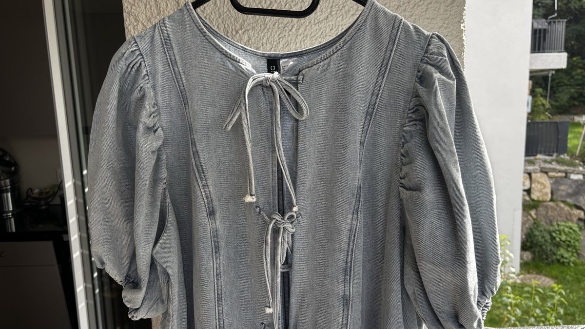 H&M Kleider: Robe jean H&M – Gebraucht aus Ostermundigen von Delphine74 3